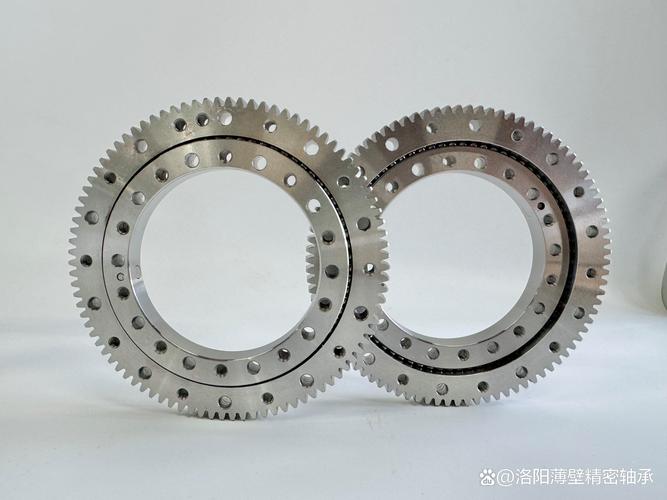 微波炉转盘不转?黄油润滑轴承的正确姿势