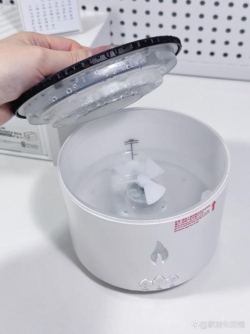 加湿器喷出白粉？水质检测与滤芯更换全攻略​