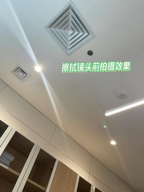 手机镜头模糊？卸妆棉 + 酒精擦拭清晰透亮​