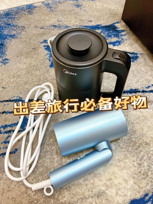 电热水壶底座进水？吹风机吹干有讲究