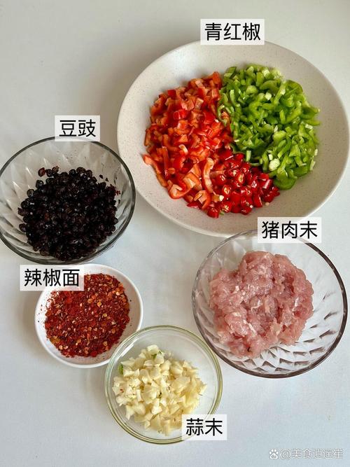 炒菜时勾芡的3个关键步骤