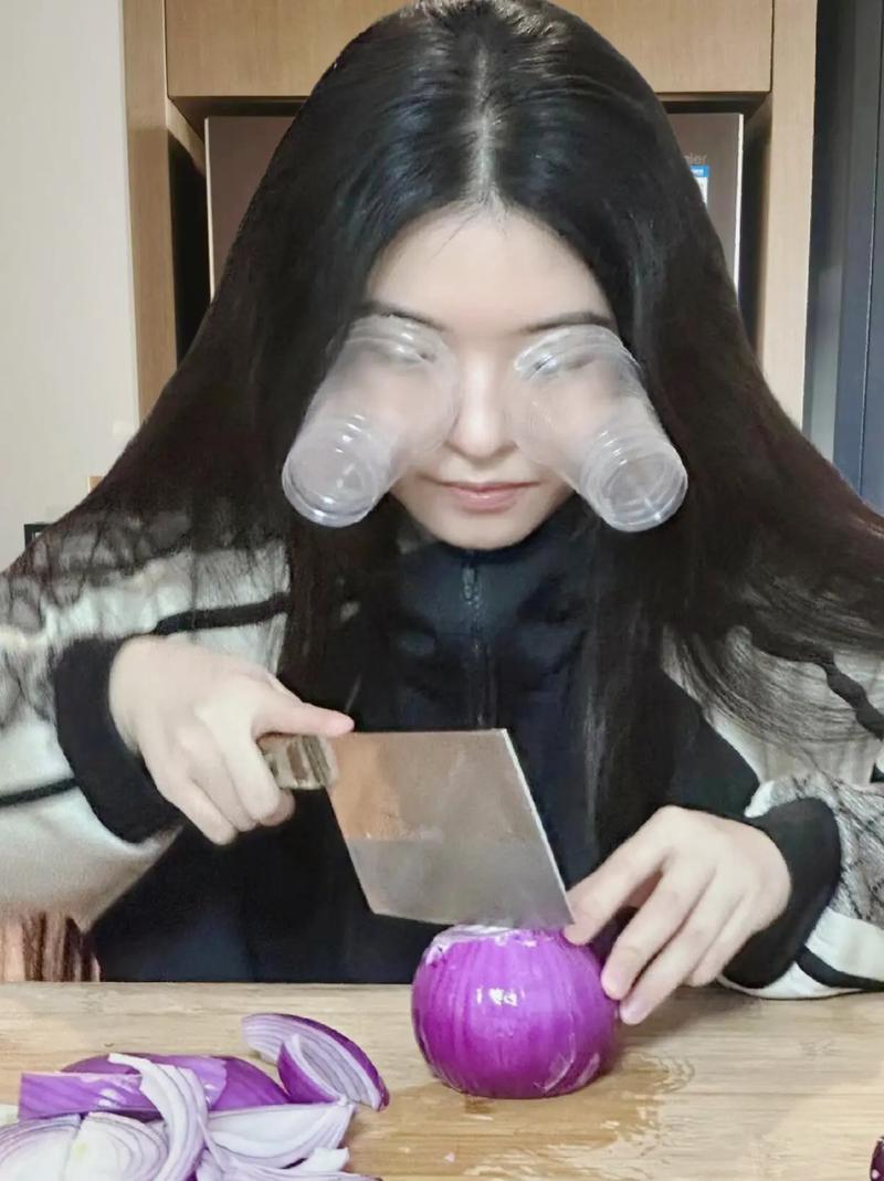 切洋葱不流泪的小技巧