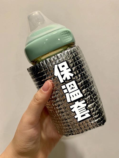 外卖保温袋再利用！自制宠物窝温暖又环保​