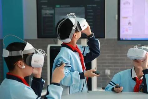 VR 教育新场景：沉浸式学习如何提升知识吸收率？​