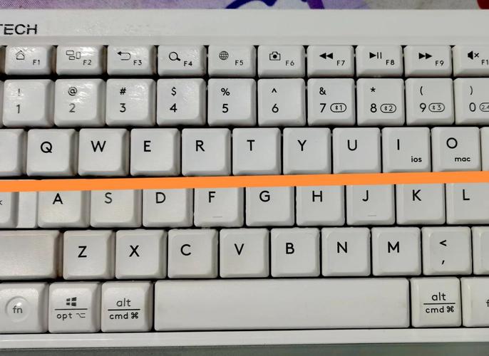 怎样清洁电脑键盘？