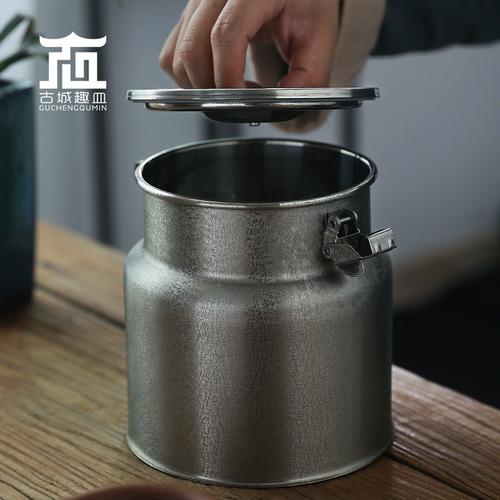 怎样储存坚果用金属罐好吗？