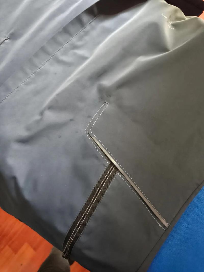 新衣服口袋内里磨损怎么修补？
