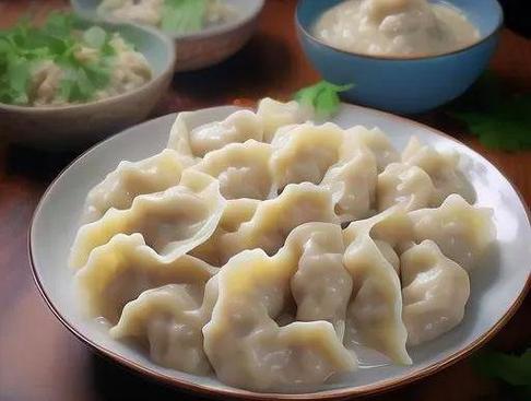 为什么煮饺子要加三次冷水？传统智慧的科学解释