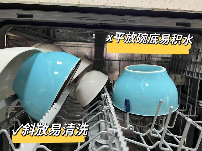 如何正确使用洗碗机清洗玻璃餐具？