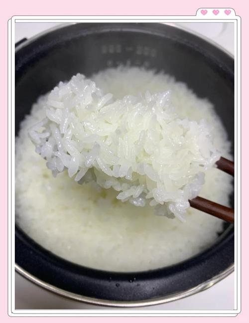 煮饭滴油真能让米饭更香？