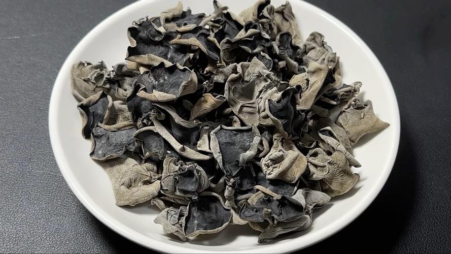 怎样泡发木耳才能保持爽脆口感？