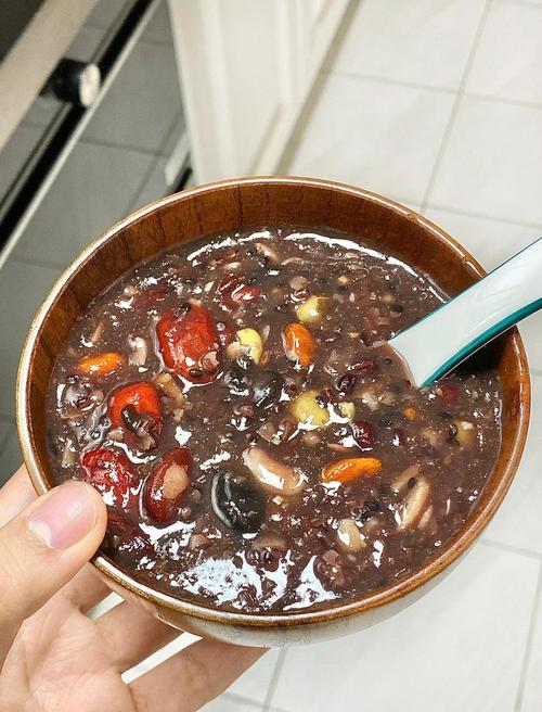 怎样煮黑米粥才能更易消化？