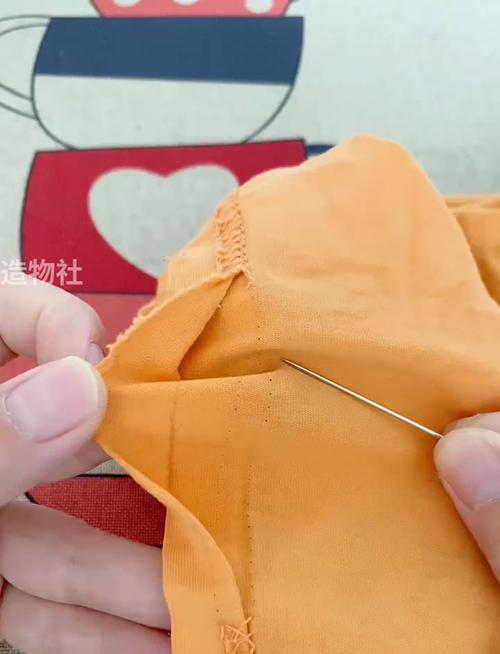 新衣服口袋有线头怎么处理？