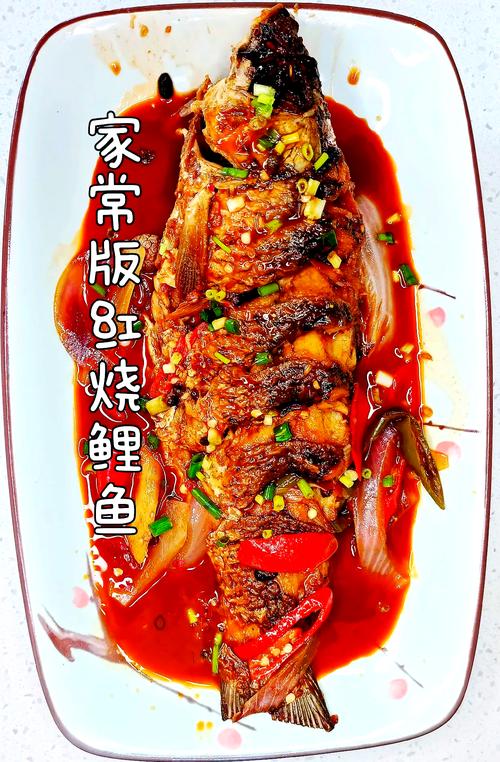 煎鱼不粘锅的秘诀：热锅冷油撒把盐