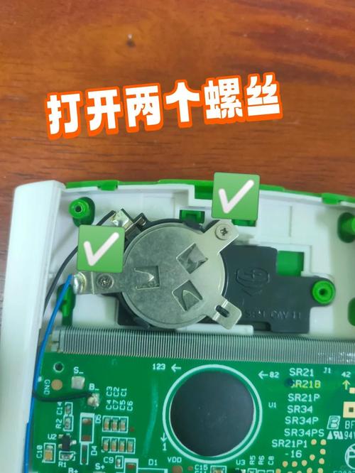计算器显示屏亮度不足怎么办?更换新电池