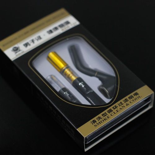 怎样去除衣服上的烟斗尼古丁味?