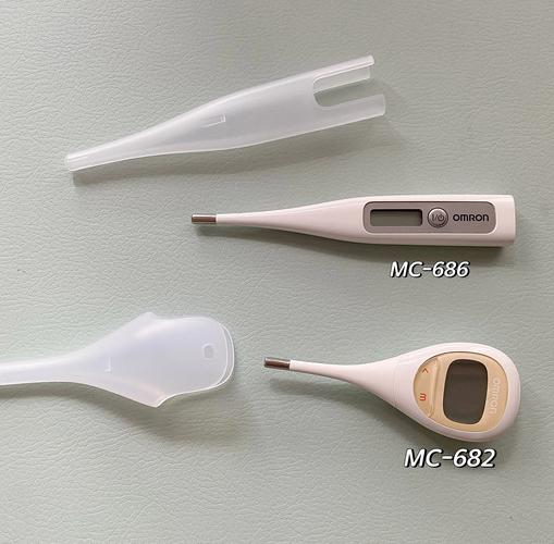怎样清洁婴儿的电子体温计？