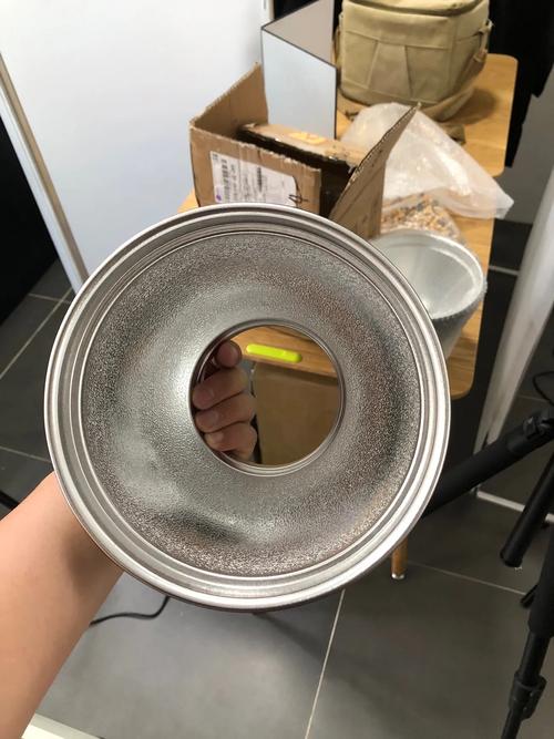香薰蜡烛燃烧优化！铝箔折成聚热反光罩