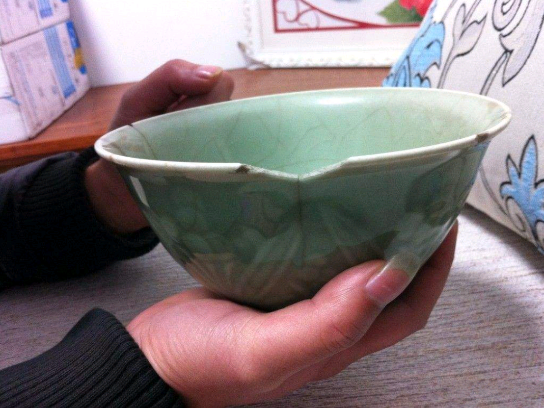 陶瓷碗缺口修补!金粉+树脂+紫外线固化