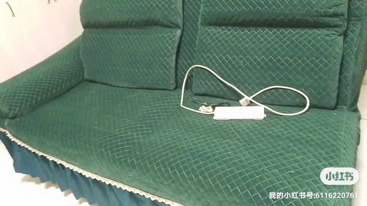 旧沙发海绵塌陷?用晾衣架弹簧+布套DIY支撑层